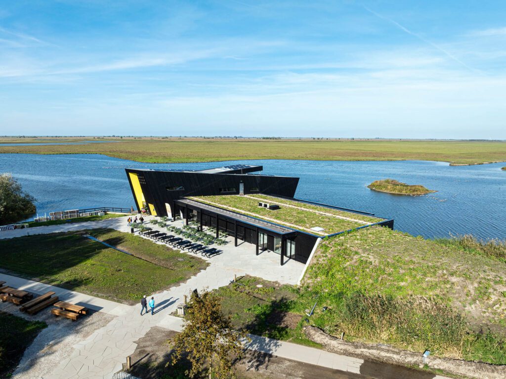 Natuurbelevingcentrum de Oostvaarders Almere Oostvaardersplassen Paviljoen de Oostvaarders restaurant